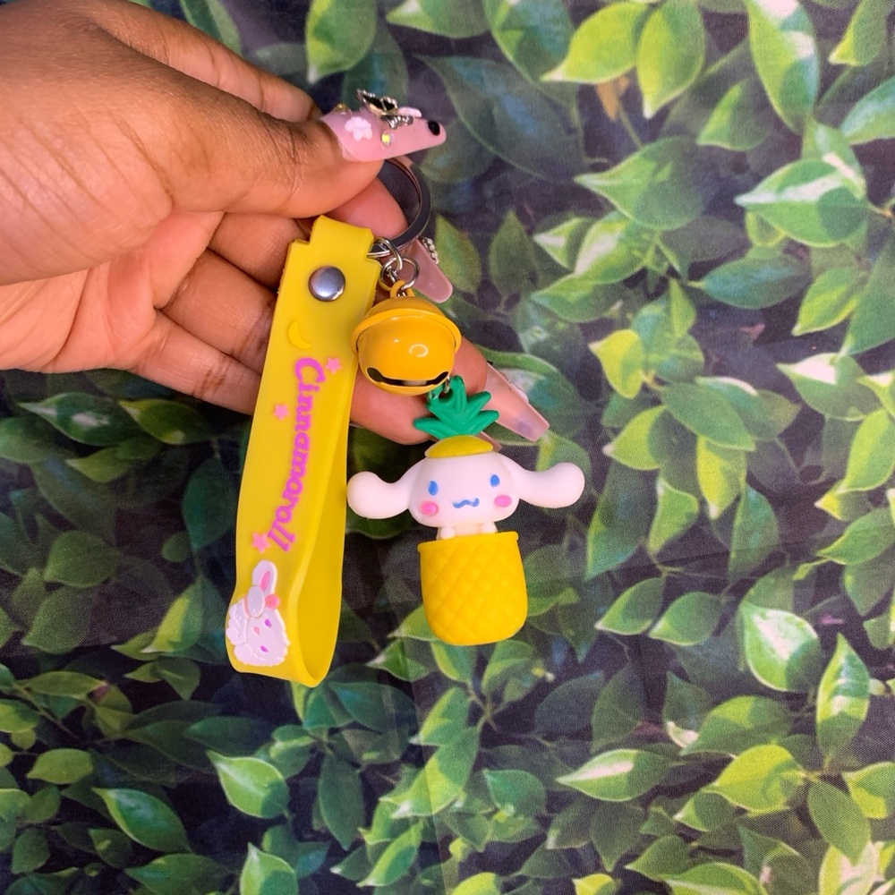 ‼️SOLD‼️Cinnamoroll pineapple Keychain